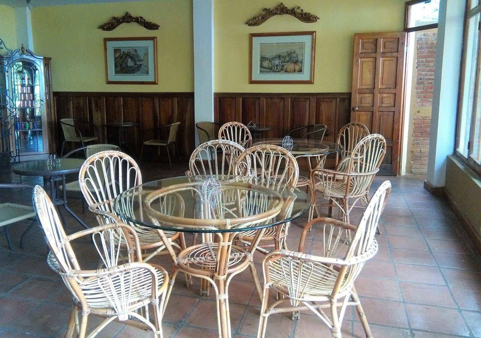 Hotel Porto Bello San Pedro La Laguna Exterior foto